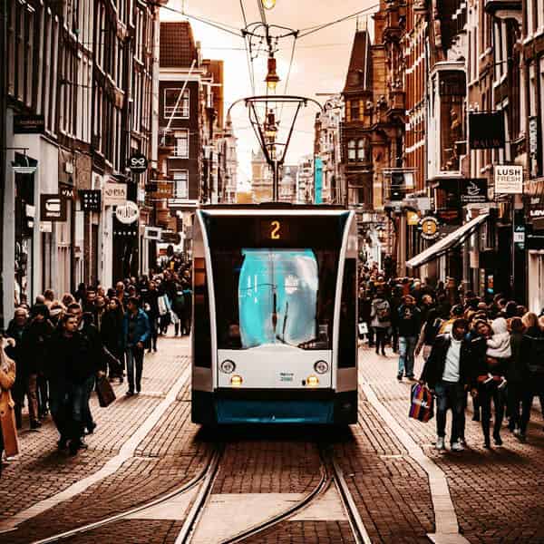 tram 2 in amsterdam