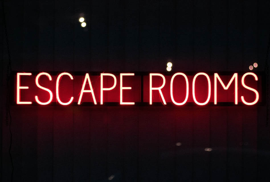 escape rooms amsterdam sign
