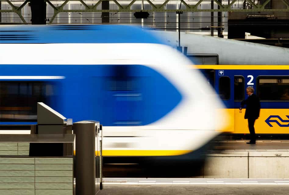amsterdam train blurred