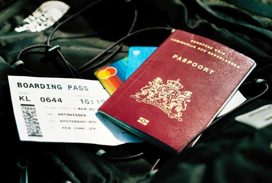 passport-tickets-schiphol-amsterdam