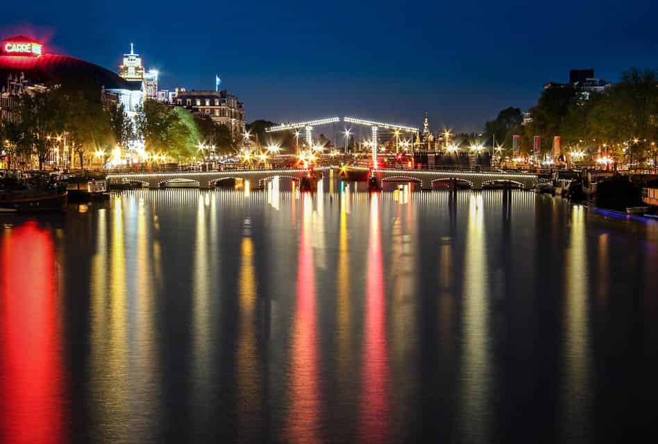 skinny bridge amsterdam 