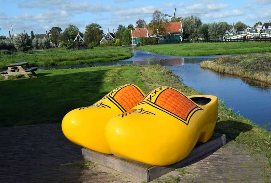 zaanse schans clog sculpture