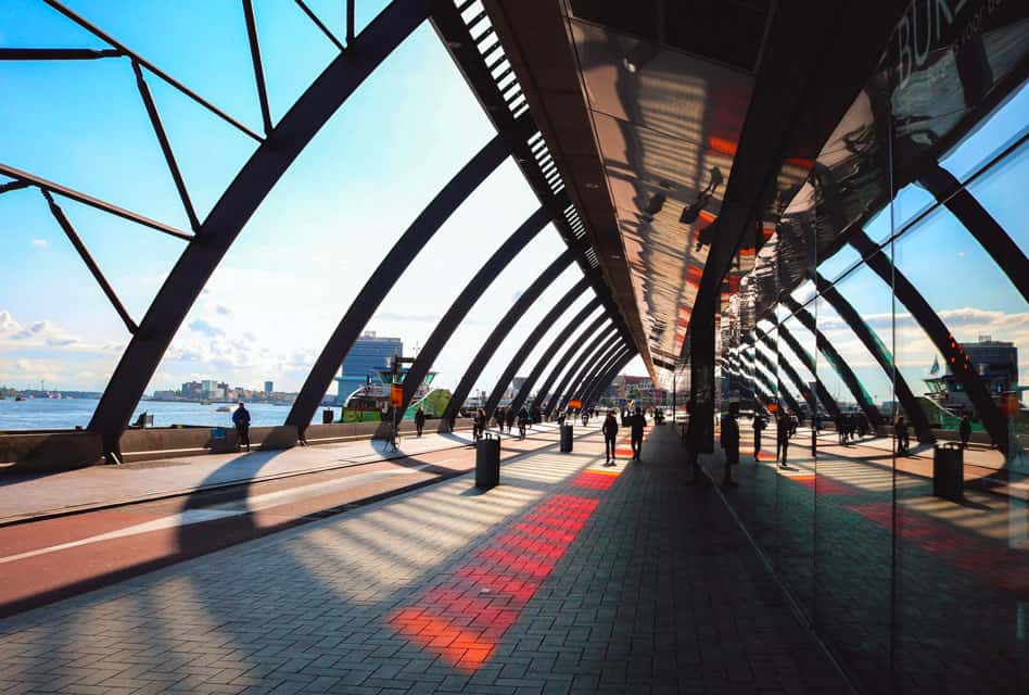 amsterdam-centraal-station-interior-water-view-min