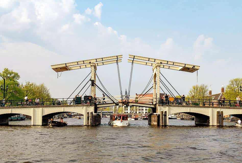 skinny bridge in amsterdam