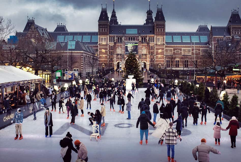 christmas-amsterdam-iceskating-rijksmuseum2