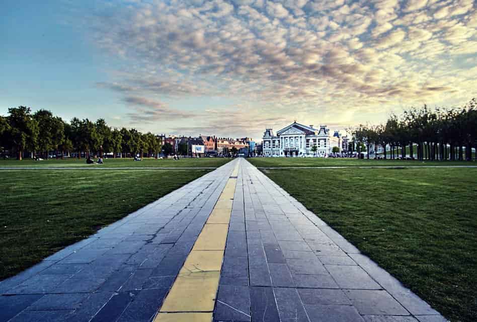 road leading up to Concertgebouw