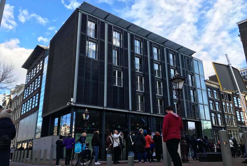 anne-frank-house-outside-min