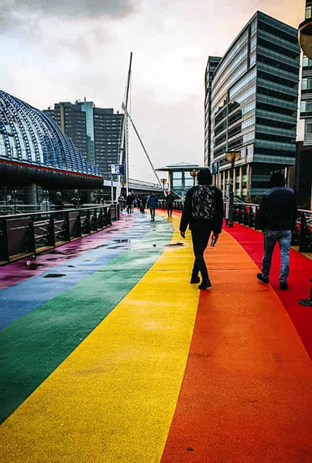 sloterdijk amsterdam walkway