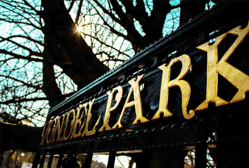 vondelpark sign