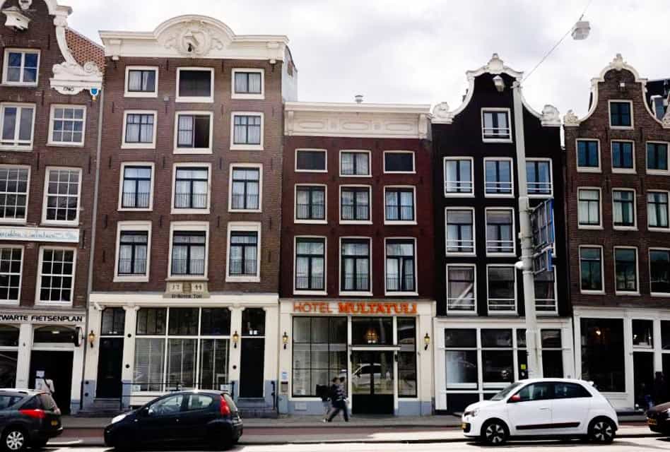 3-star-hotel-in-amsterdam-multatuli-hotel-min