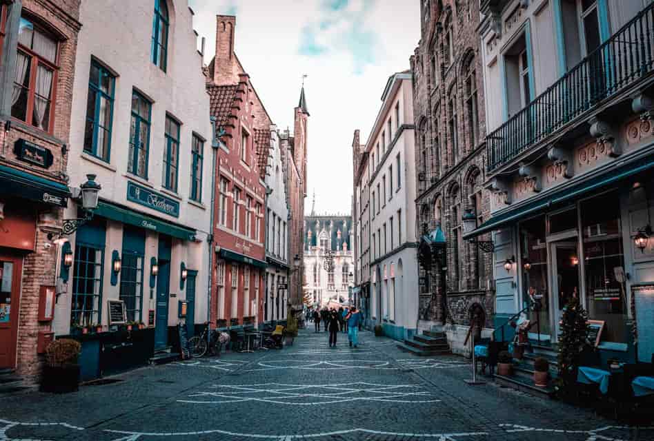 bruges medieval streets